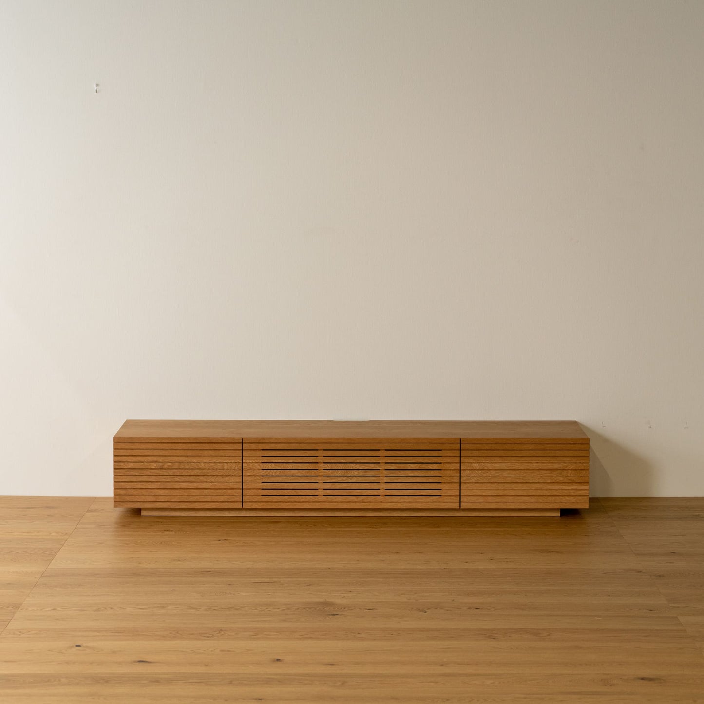 AV Board / Slit