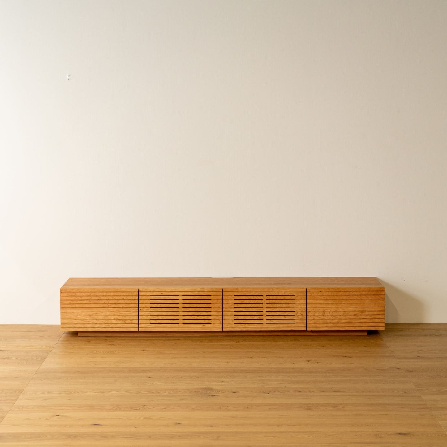 AV Board / Slit