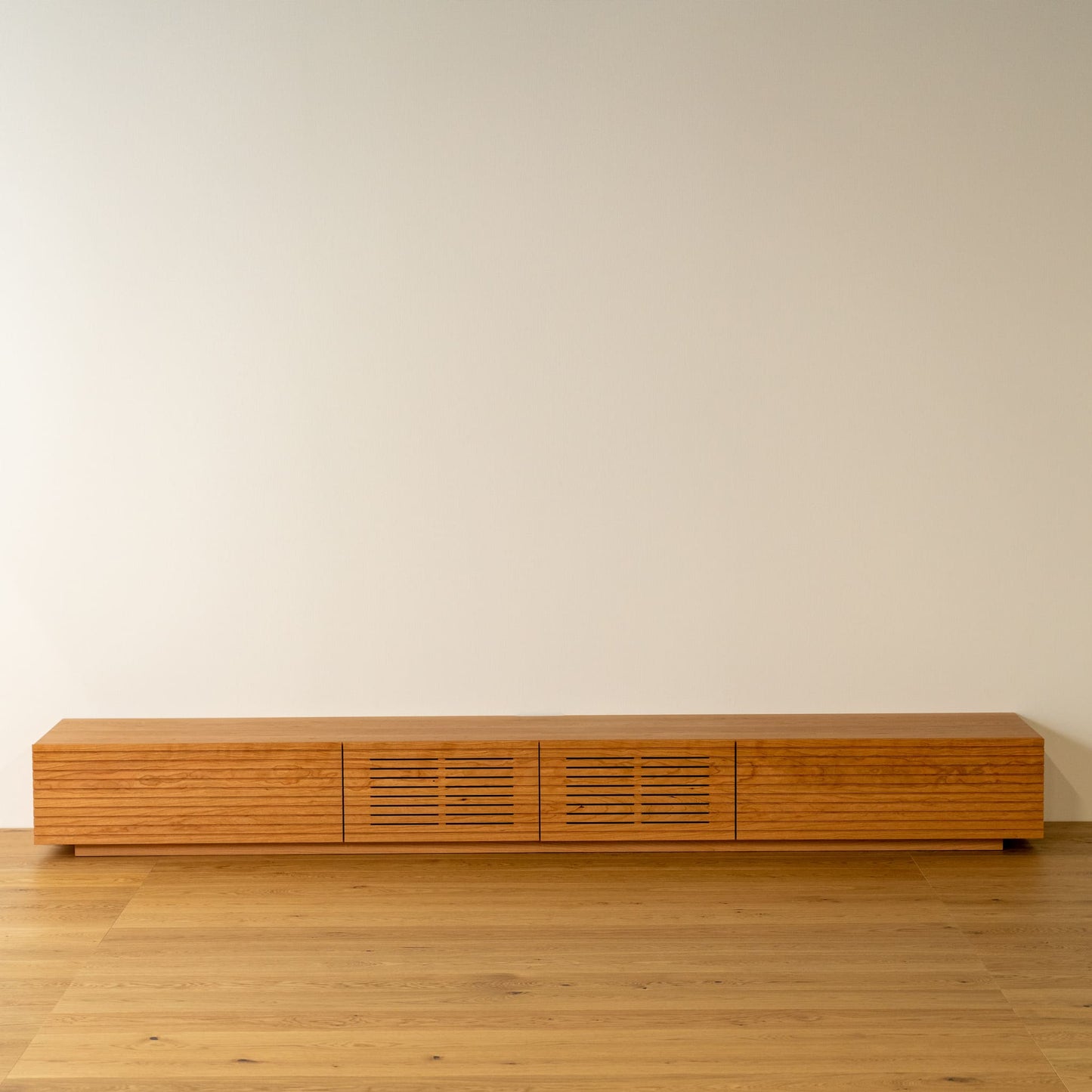 AV Board / Slit